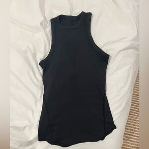 Never worn Lululemon tank